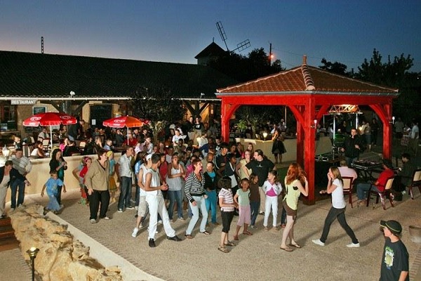 /campings/francia/aquitania/dordona-perigord/Le Carbonnier/camping-le-carbonnier-1483230015-xl.jpg